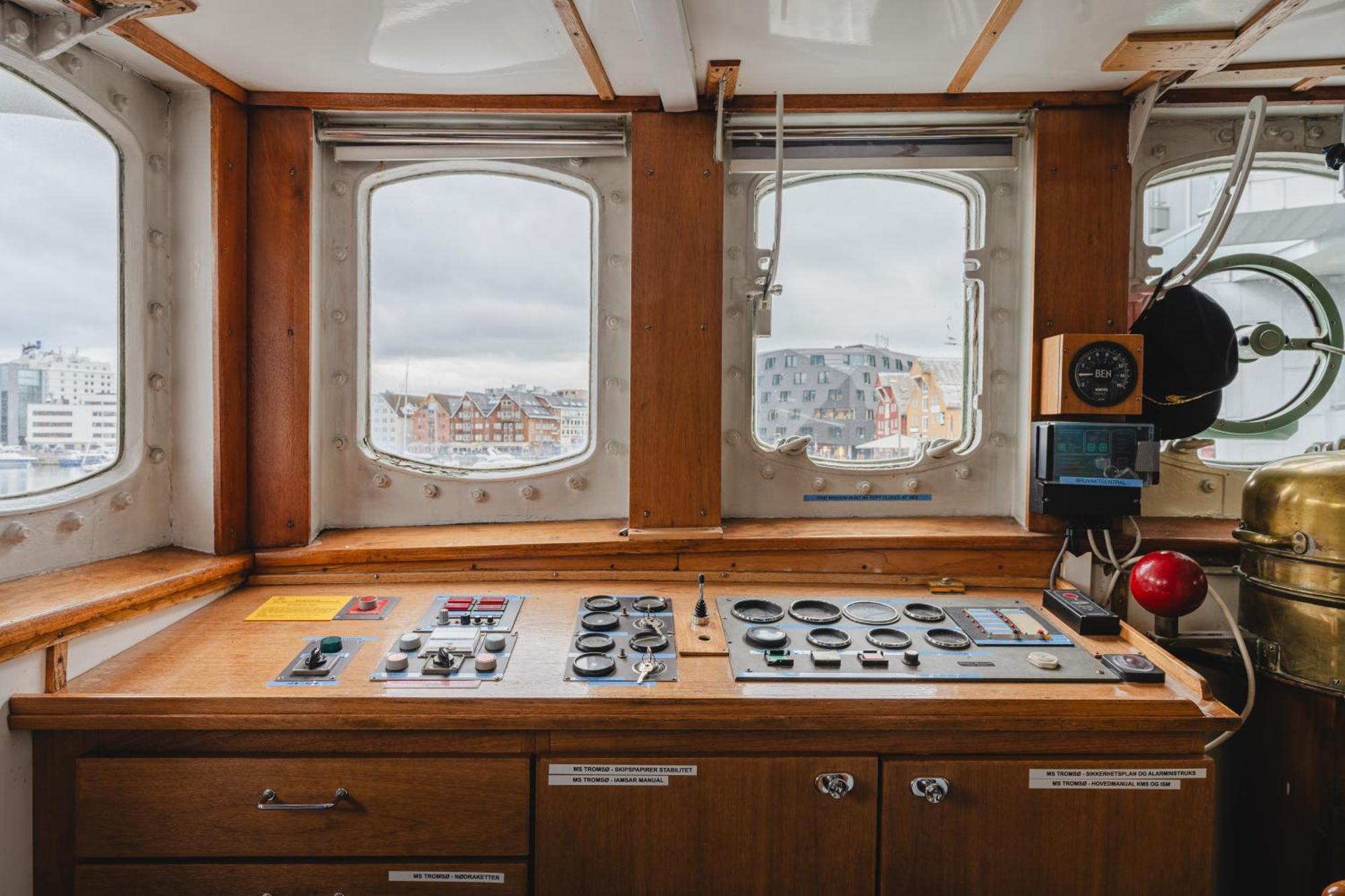 Norwegian Fjord Explorer Line トロムソ エクステリア 写真